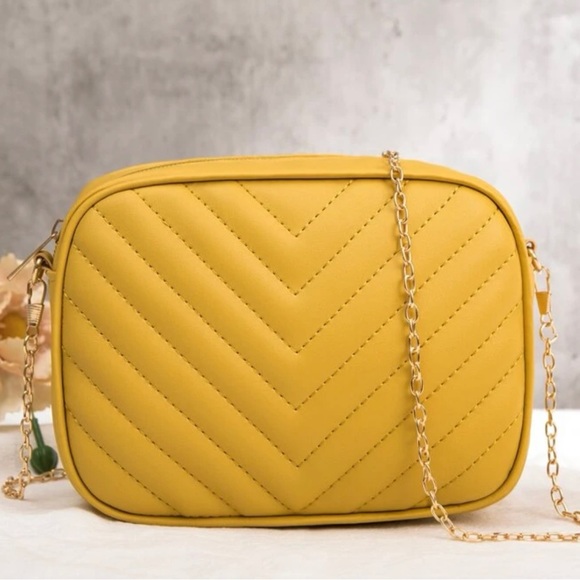 Mini chevron crossbody bag - Picture 2 of 4